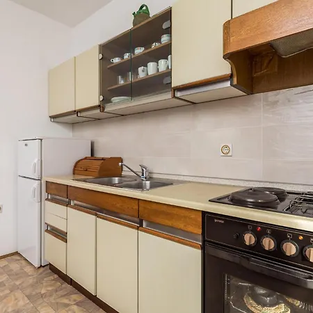 Gorgeous Apartment In Pag With Wifi شقة *