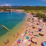Amazing In Pag With Wifi Apartment Pag Town