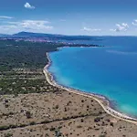 Amazing In Pag With Wifi Apartment *