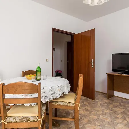 Gorgeous Apartment In Pag With Wifi *