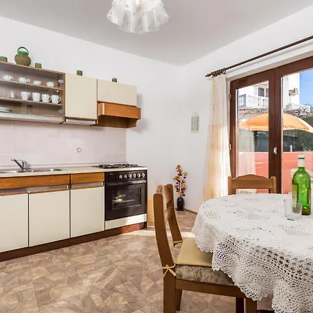 Gorgeous Apartment In Pag With Wifi Apartment