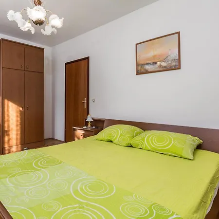 Gorgeous Apartment In Pag With Wifi Apartamento