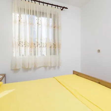 Gorgeous Apartment In Pag With Wifi *